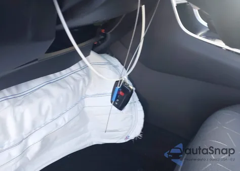 2022 Toyota Rav4 Xle z USA, uszkodzony, nr VIN 2T3W1RFV4NC193627